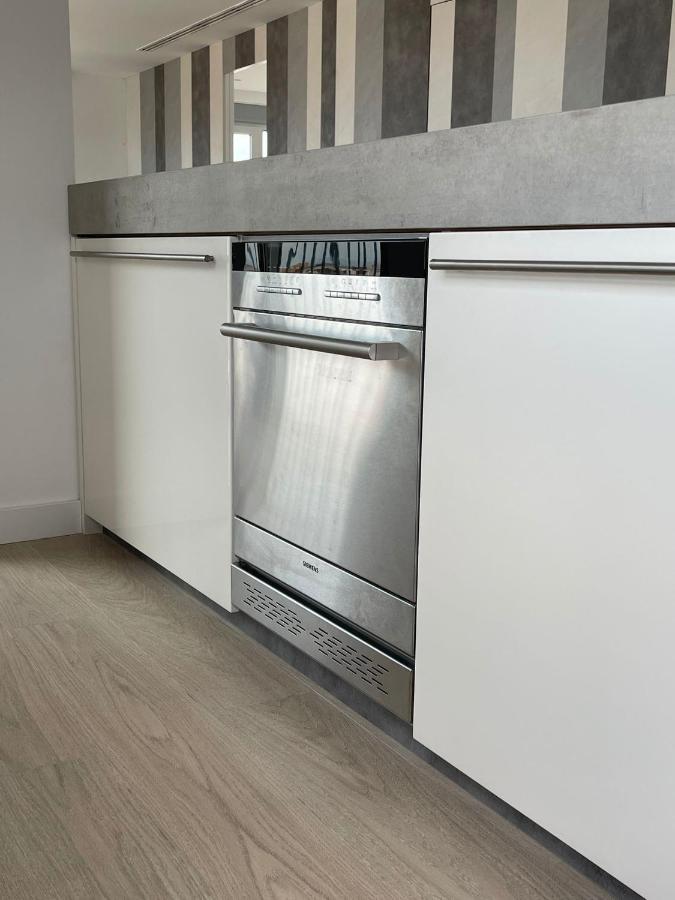Appartamento Piso Vivian Gandía Esterno foto